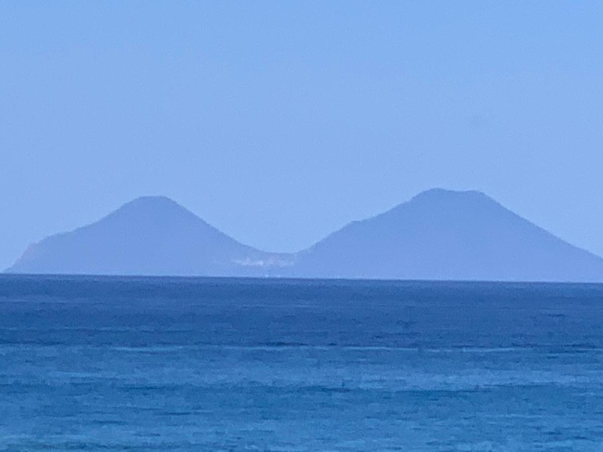 La Porta Delle Eolie Apartamento Capo dʼOrlando Exterior foto