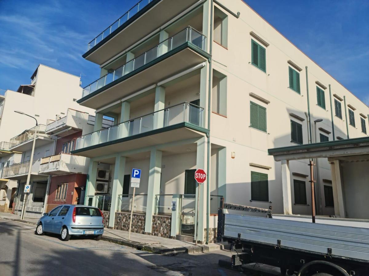 La Porta Delle Eolie Apartamento Capo dʼOrlando Exterior foto