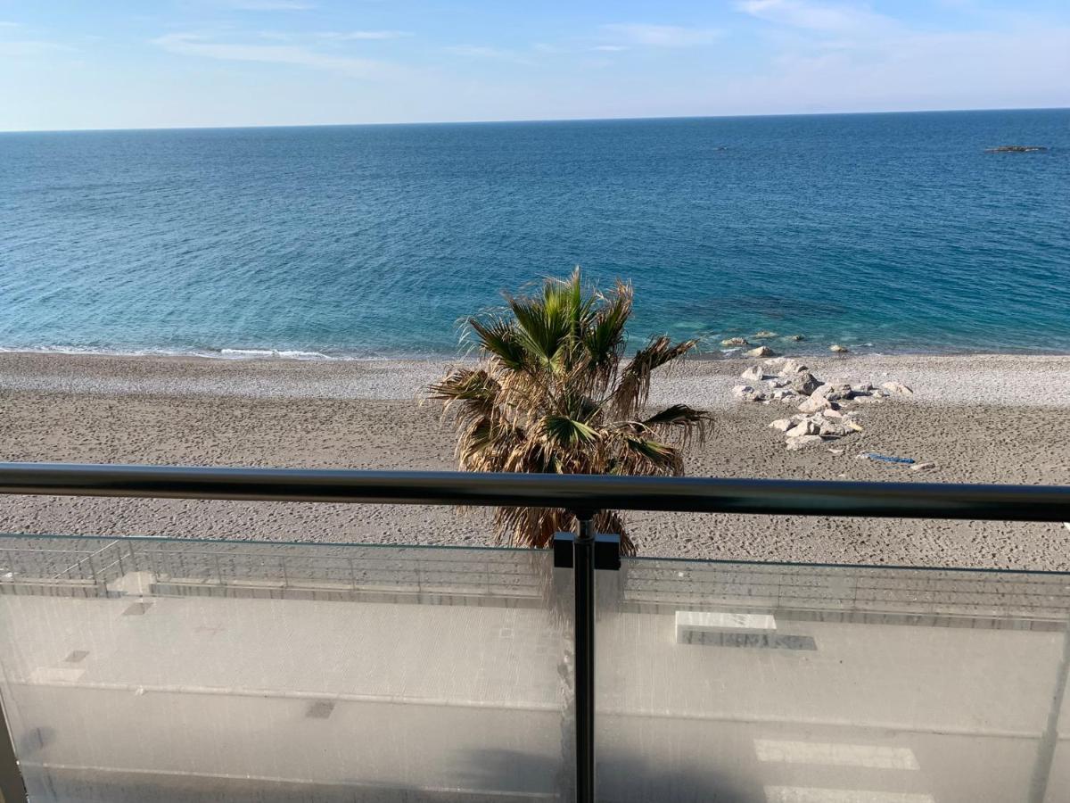La Porta Delle Eolie Apartamento Capo dʼOrlando Exterior foto